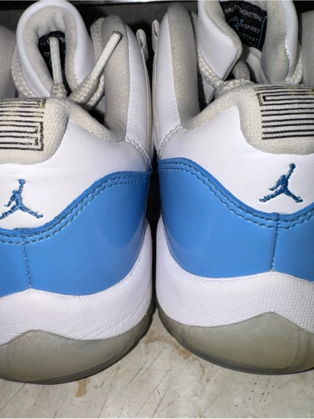 SZ 8.5 NEW Air Jordan 11 Retro Low UNC2017White/University Blue/Black FV5104-100